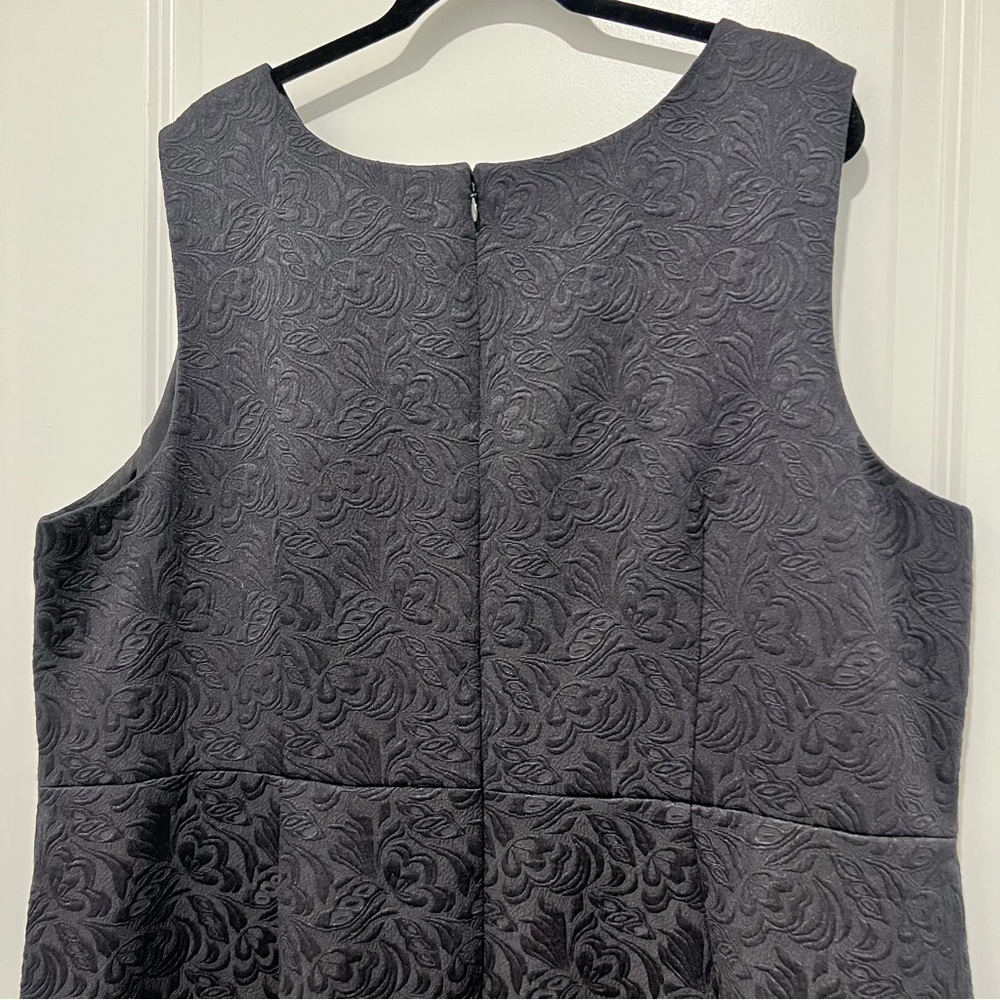 RSVP by Talbots Floral Matelasse Scalloped-Hem Dress in Black Size 22W - Picture 8 of 10